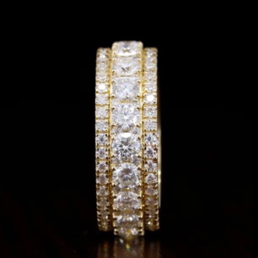 18K Gold Band Natural White Sapphire Moissanite Diamond Ring - Picture 2 of 2